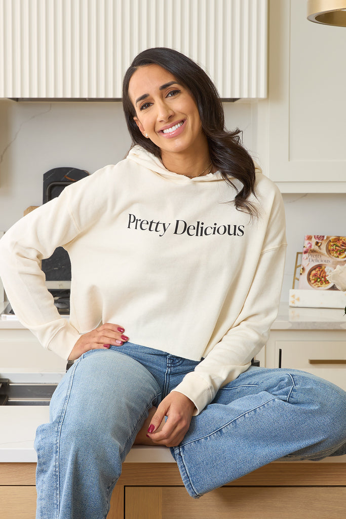 FOOD DOLLS 'PRETTY DELICIOUS' WOMEN'S CROPPED HOODIE - CREAM