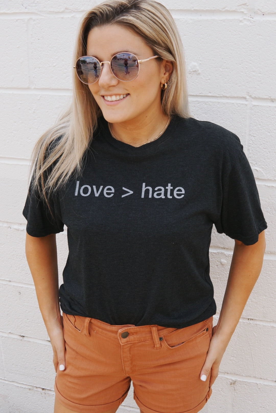 'love > hate' UNISEX TEE