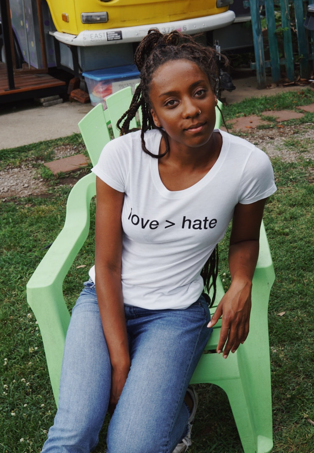 'love > hate' WOMEN'S TEE